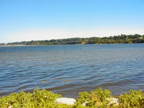 The beach is on one side of the Penninsula and the other is the bay.