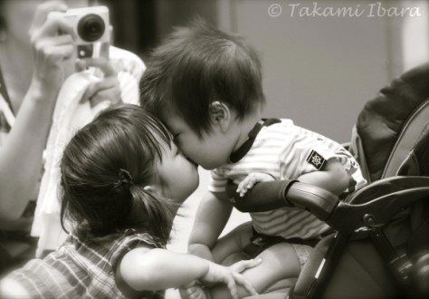 20140730-first-kiss-2
