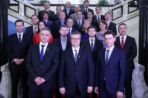 Government of Croatia 2016 Photo: www.vlada.hr Prime Minister: Tihomir Oreskovic First Deputy Prime Minister: Tomislav Karamarko Deputy Prime Minister: Bozo Petrov Minister Internal Affairs: Vlaho Orepic Minister Foreign and European Affairs: Miro Kovac Minister of Finances: Zdravko Maric Minister of Defense: Josip Buljevic Minister of Justice: Ante Sprlje Minister of Administration: Dubravka Jurlina-Alibegovic Minister of Agriculture: Davor Romic Minister of Environment Protection: Slaven Dobrovic Minister of Economy: Tomislav Panenic Minister Veterans' Affairs: Mijo Crnoja Minister of Construction/Building: Lovro Kuscevic Minister of Business: Darko Horvat Minister of Maritime, Traffic and Infrastructure: Oleg Butkovic Minister of Regional Development and EU Funds: Tomislav Tolusic Minister for Social Politics and Youth: Bernardica Juretic Minister for Tourism: Anton Kliman Minister for Employment and Retirement Funds: Nada Sikic Minister for Health: Dario Nakic Minister for Science, Education and Sport: Predrag Sustar Minister for Culture: Zlatko Hasanbegovic 
