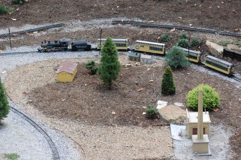 O gauge train. Photograph and copyright by Barbara Mattio, 2016